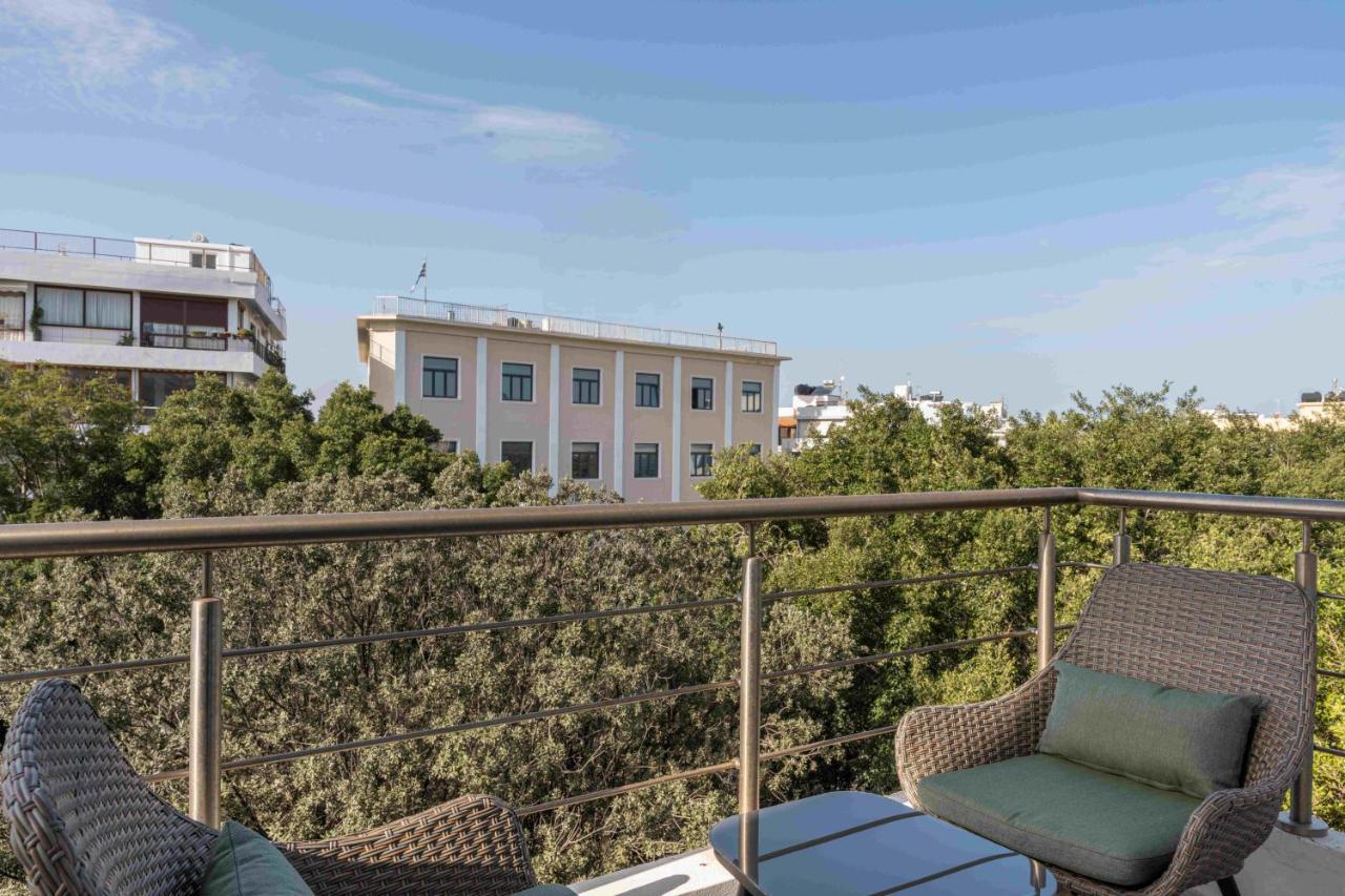 Phaedrus Living: Heraklion City View Flat Kültér fotó