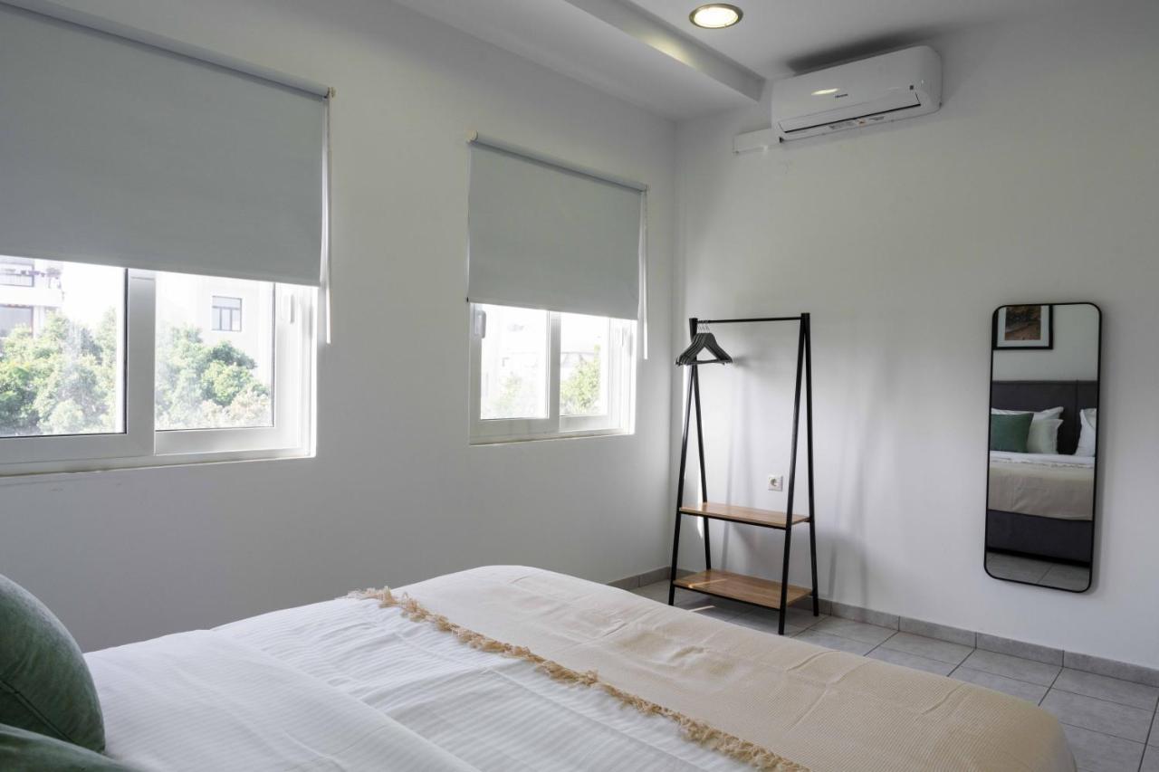 Phaedrus Living: Heraklion City View Flat Kültér fotó